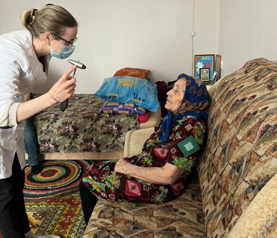 В преддверии Дня Победы в Сургутском районе врачи обследовали ветеранов Отечественной войны