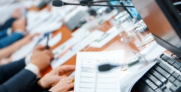 Окружные депутаты одобрили бюджет Югры на 2022-2024 годы