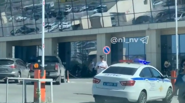 В Нижневартовске эвакуировали торговые центры 