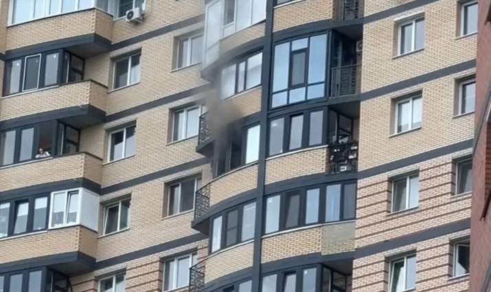 Утром в пятницу в Сургуте произошли пожары в двух высотках