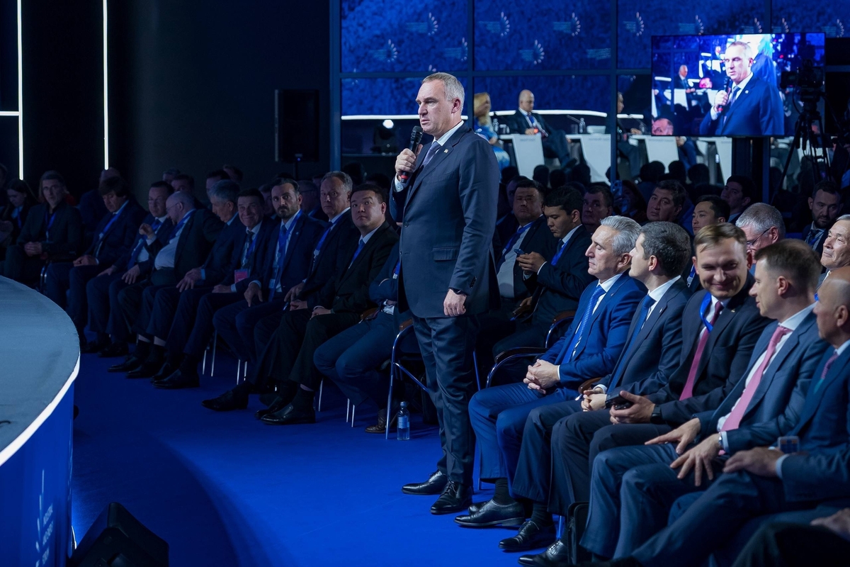 Делегация ХМАО во главе с Русланом Кухаруком посетила форум TNF в Тюмени
