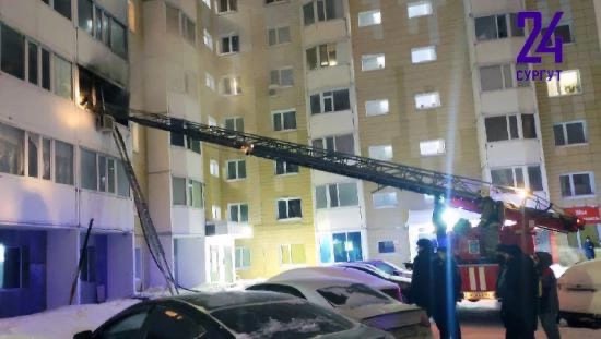 В Сургуте загорелась квартира в 17-этажном доме