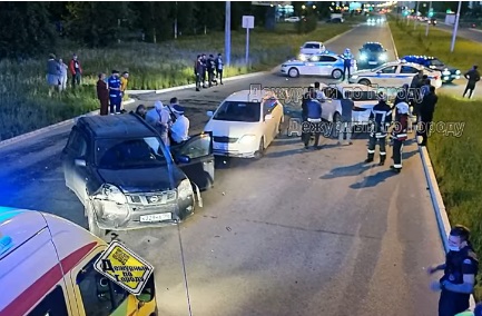 В массовом ДТП в Нижневартовске пострадали люди