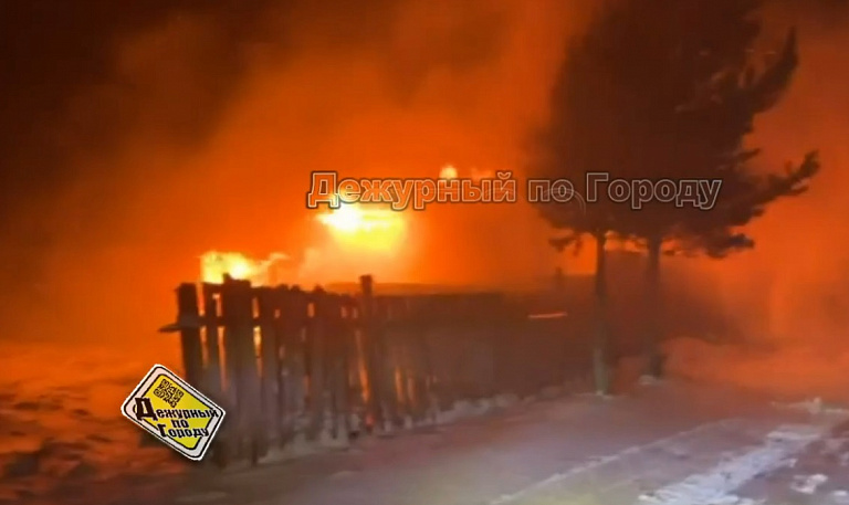 На пепелище дачного дома в Нижневартовске обнаружен труп мужчины