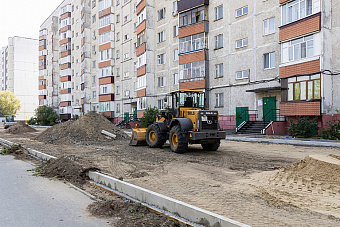 Благоустройство 10 дворов в Сургуте завершат до конца сентября