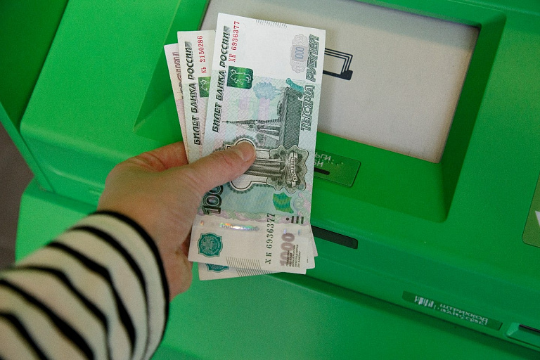 Объем средств на счетах югорчан в Сбербанке растет рекордными темпами