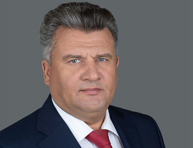Председатель Нефтегазстройпрофсоюза России поздравляет с Днем работников нефтяной и газовой промышленности