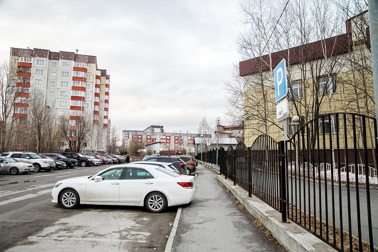 Проект парковки у кардиоцентра Сургута не прошел согласование 