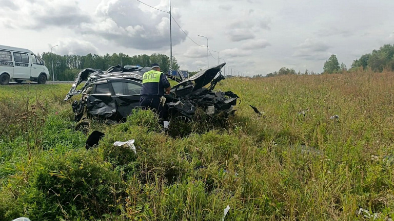 Семья из ХМАО разбилась на пути в Екатеринбург, погиб шестимесячный малыш