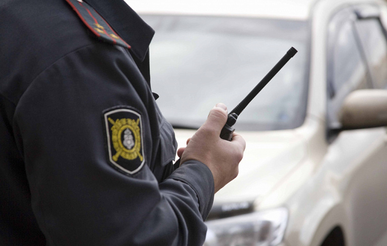 Сургутянин с муляжом гранаты перепугал работников Центра соцобслуживания
