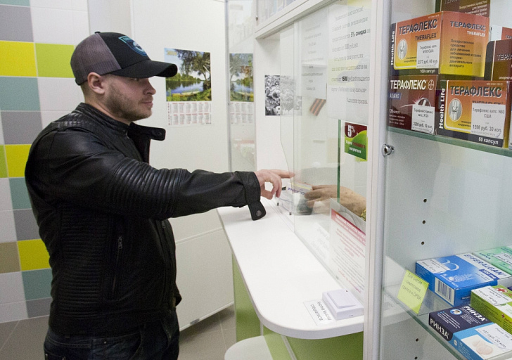 В аптеках России могут начать продавать пиявок и безалкогольные напитки