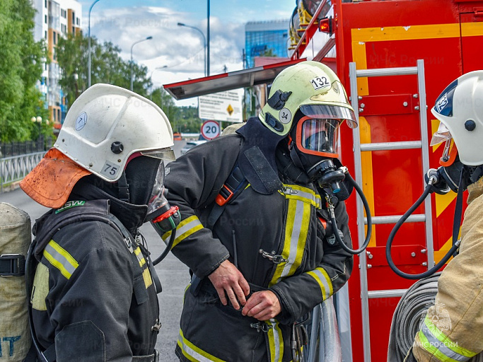 При ЧП на газопроводе в Югре погиб человек, пятеро пострадали