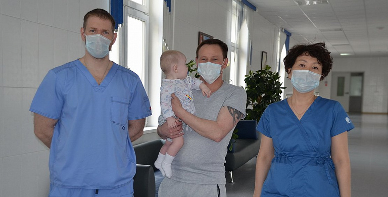Сургутские хирурги спасли ребенка с туннелем в сердце