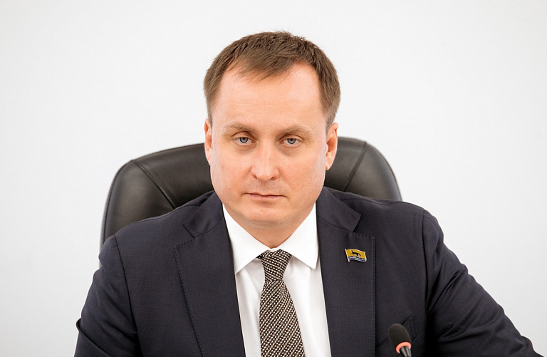 Глава Сургута Максим Слепов развеял тревоги горожан в прямом эфире