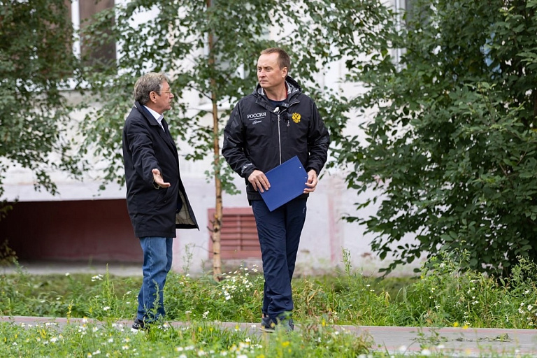 Максим Слепов подвел итог пешего обхода Сургута