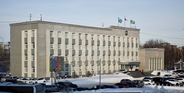 Туда-сюда-обратно: между администрациями Сургута и Сургутского района усилилась кадровая миграция