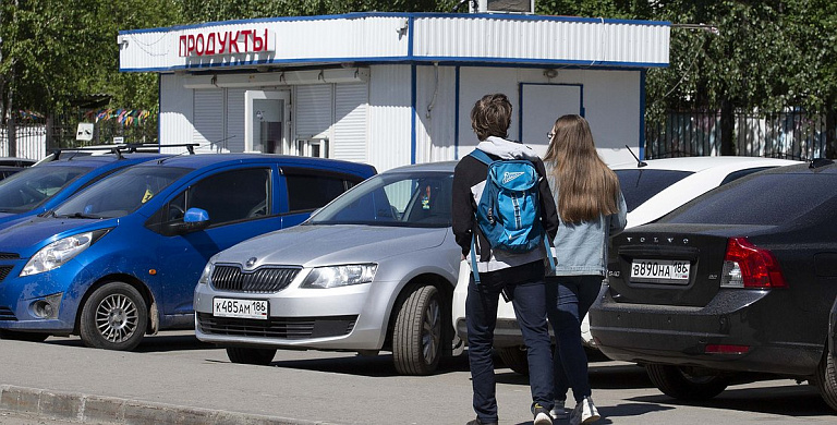 Администрация Сургута расторгла договор с владельцами трех павильонов