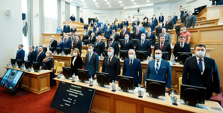 О чем говорили депутаты окружной думы на первом заседании