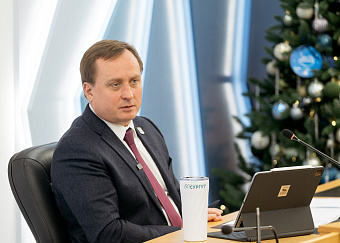 Глава Сургута Максим Слепов поздравил горожан с наступающим Новым годом