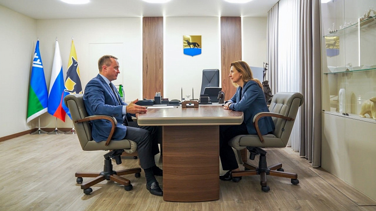 Глава Сургута обсудил особенности формирования бюджета с депутатом Госдумы