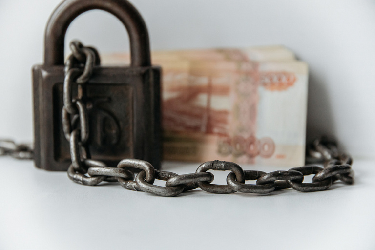 Экс-руководителя СПОПАТ в Сургуте осудили на 9 лет за взятку