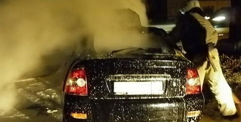 В Сургуте произошло массовое возгорание автомобилей