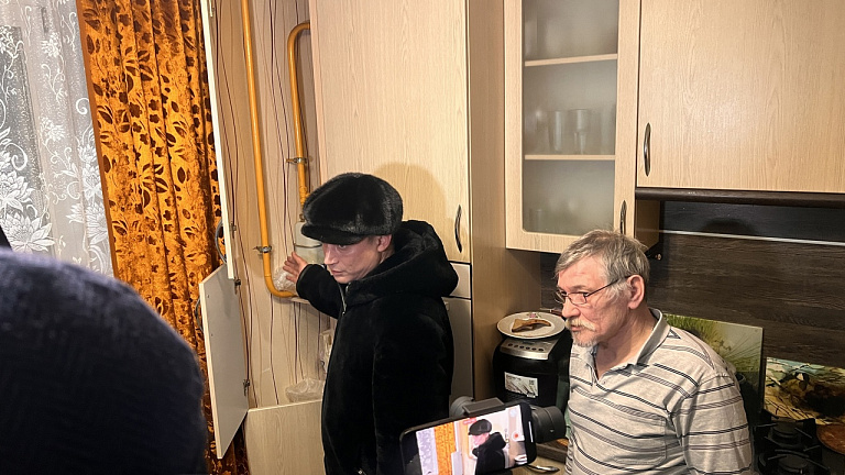 Эксперты объяснили, почему нельзя заносить газовые баллоны домой