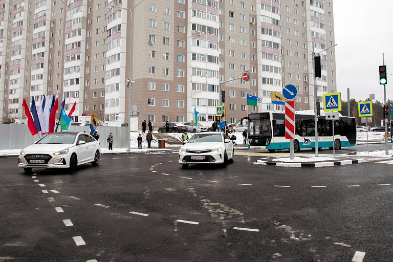 В Сургуте завершено строительство нового участка дороги улицы Усольцева