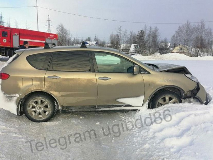 В тройном ДТП под Нижневартовском пострадали четыре человека 