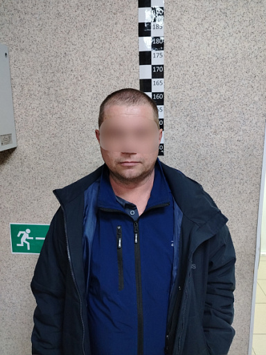 На авиарейсе Сочи – Сургут устроили скандал случайно встретившиеся экс-супруги