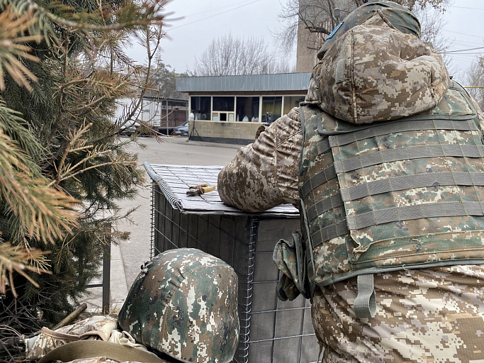 Военнослужащего из Югры вызволили из плена на Украине 