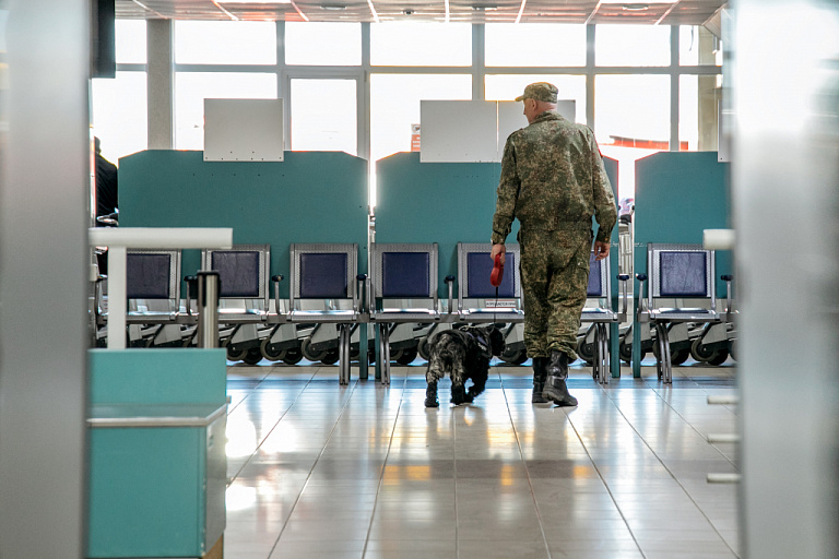 Обматерившего в Сургуте бортпроводников пассажира привлекли к ответственности