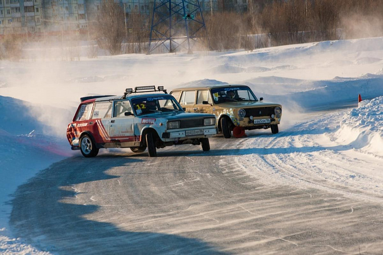 В Сургуте состоялся открытый чемпионат по автомобильному спорту «Icebattle»