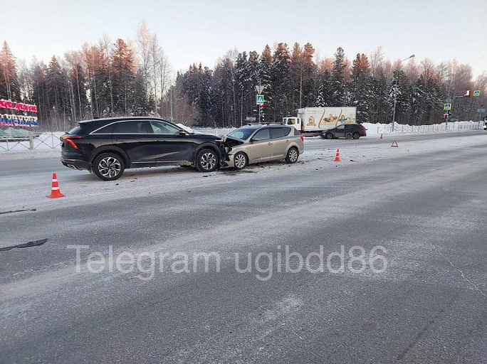 В массовом ДТП на трассе «Тюмень – Ханты-Мансийск» пострадал ребенок 