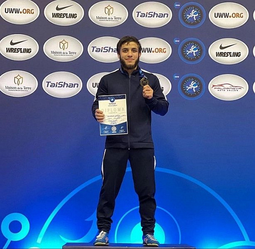 Сургутянин выиграл первенство мира по греко-римской борьбе