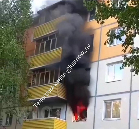 На пожаре в жилом доме в Нижневартовске пострадал мужчина 
