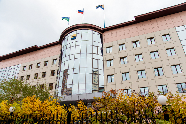 В думе Сургута прошла эвакуация из-за сообщения о минировании