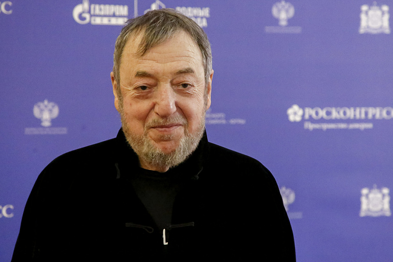 Звездные гости фестиваля «Дух огня» поздравили женщин с 8 марта