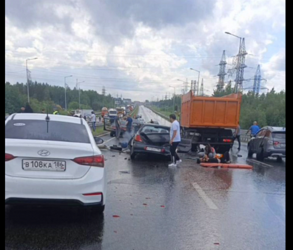 Один человек погиб в массовой аварии на Аэрофлотской