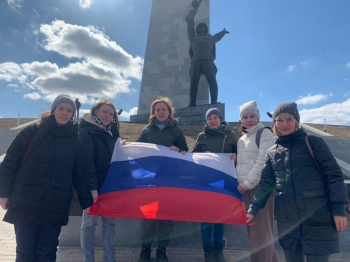 Учителя из Югры летом отправятся в Макеевку помогать местным школам