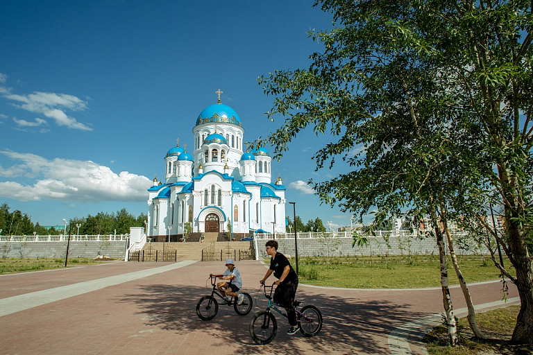 Ожидание не реальность. Как жители других городов России представляют Сургут