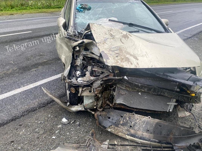 Два человека пострадали в аварии в Ханты-Мансийском районе