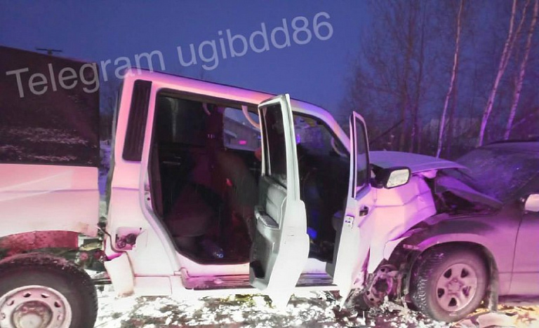 В Пыть-Яхе водитель УАЗа спровоцировал ДТП